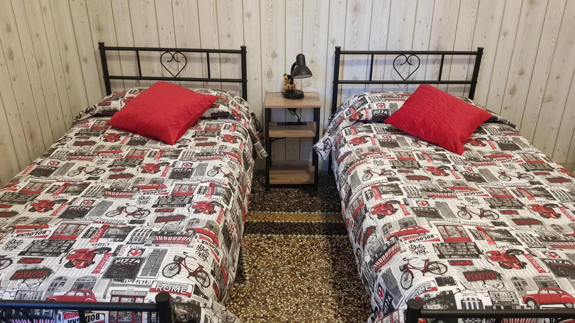 La Casa Di Bonnie & Clyde * Gênes